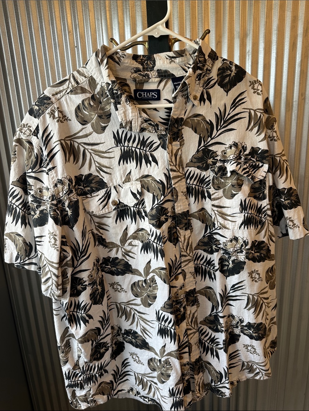 Chaps Beige Short-Sleeve Botanical Button-Front Shirt with Black Print
